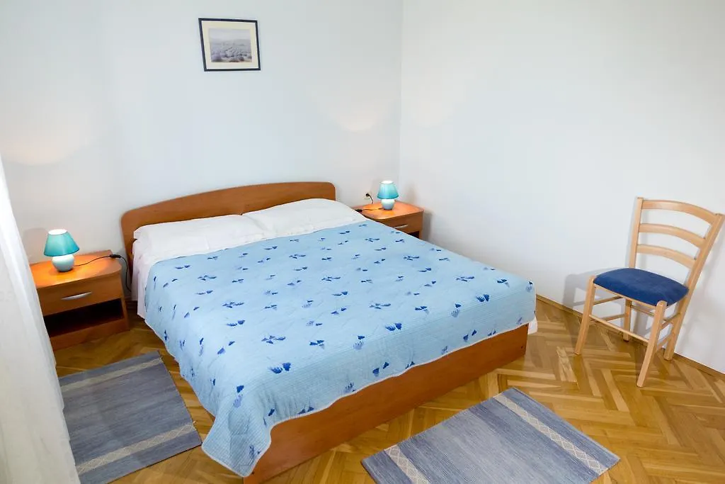 Vila Amantina Petrcane Apartment